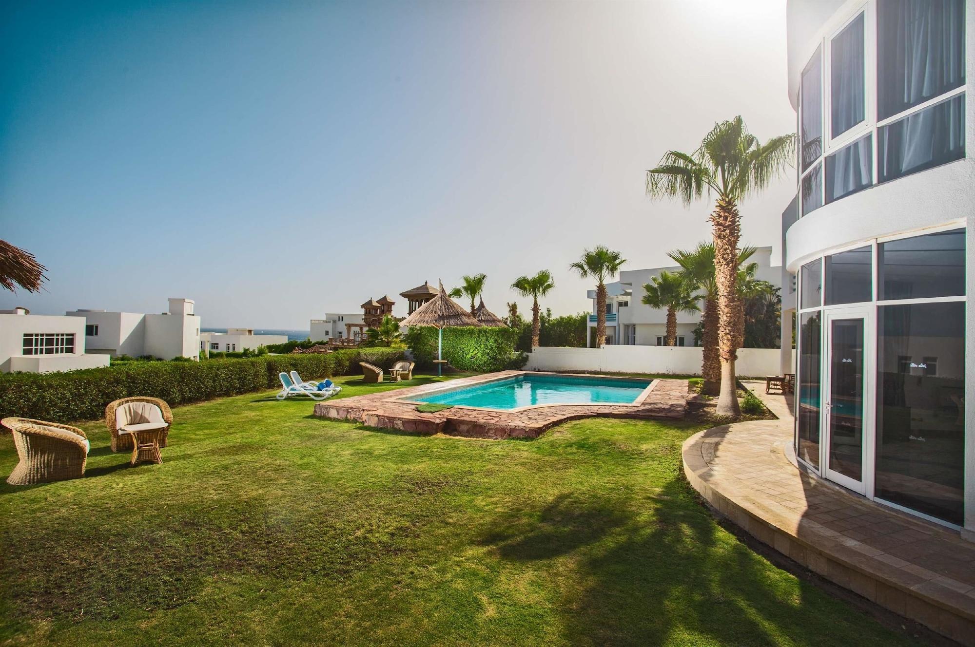 Pickalbatros Golf Beach Resort Sharm el-Sheik Eksteriør bilde A villa in Hacienda Bay